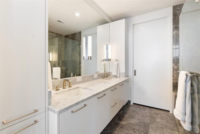 Building Photo - 501 West Ave