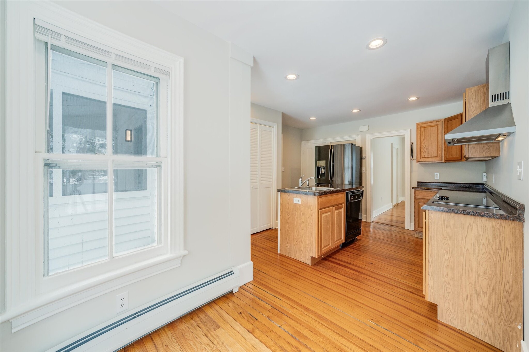 Building Photo - 6 Orchard St