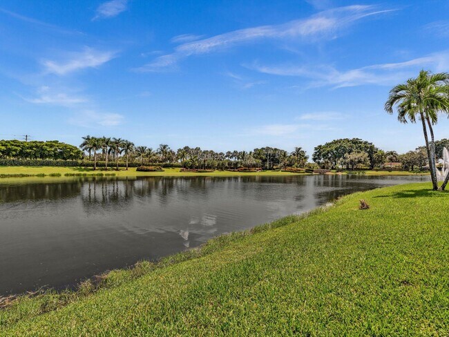 Building Photo - 10122 Spyglass Way
