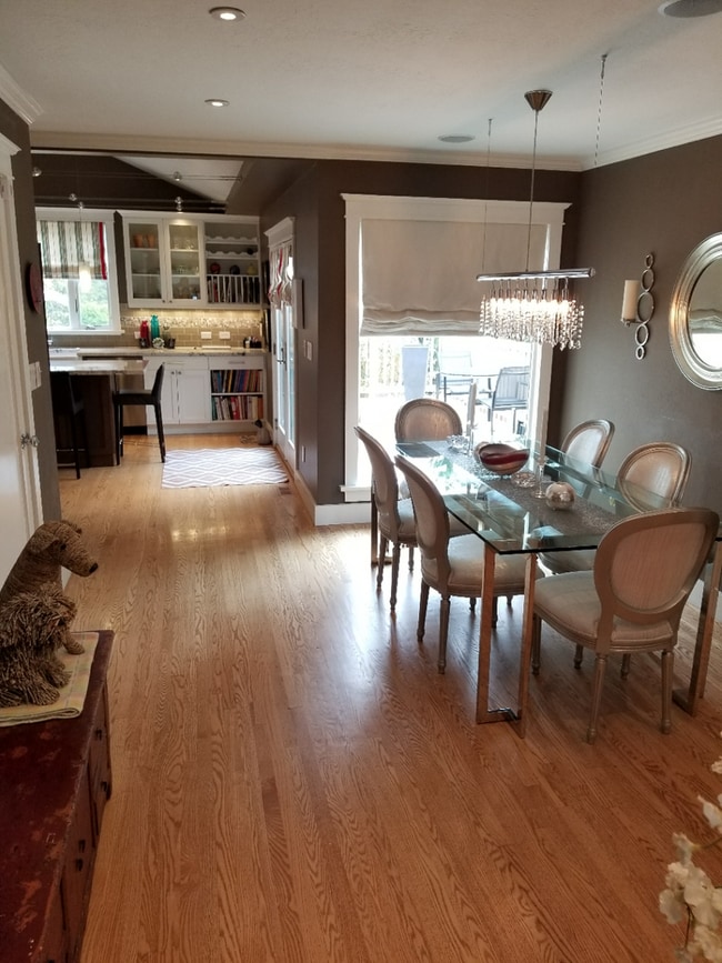 Building Photo - Gorgeous 2 Bed 1 Bath single Family Home I...
