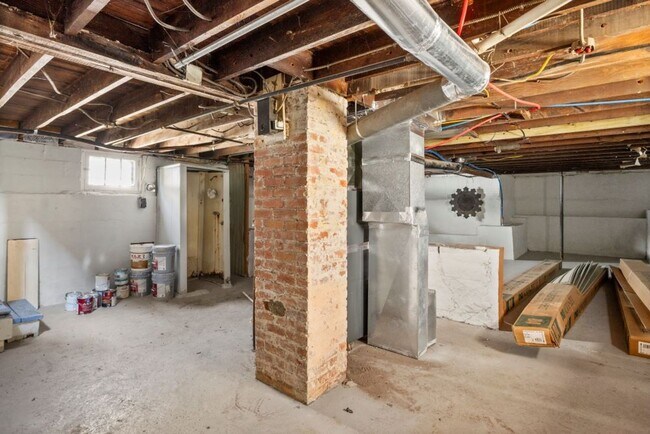 Building Photo - 4204 Hale Ave
