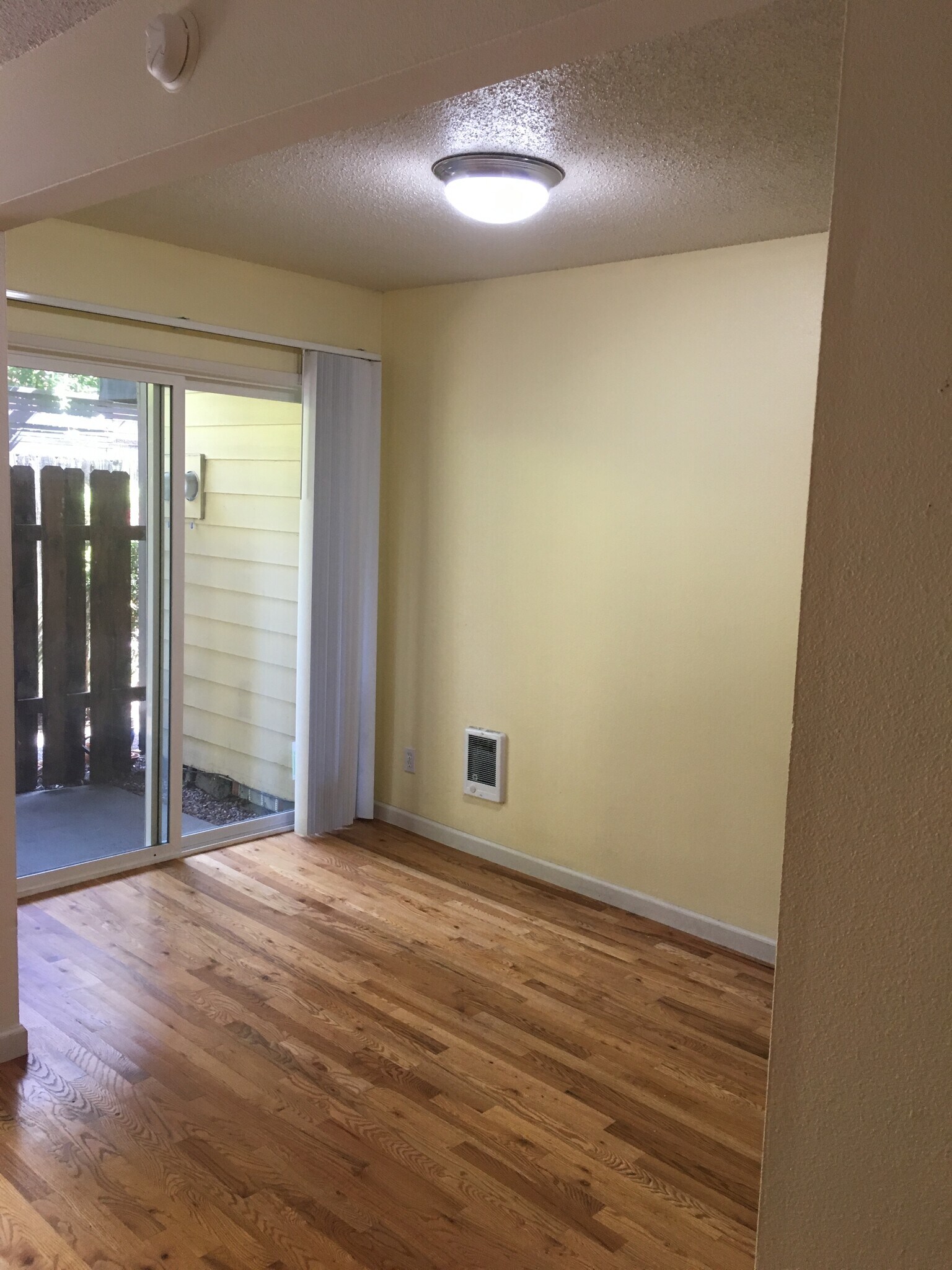 Dining nook between patio and kitchen - 3111 Southeast Belmont Street