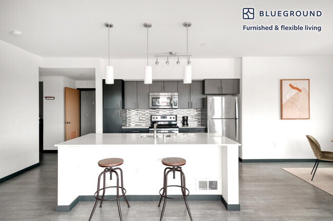 Building Photo - 15522 NE 22nd Pl