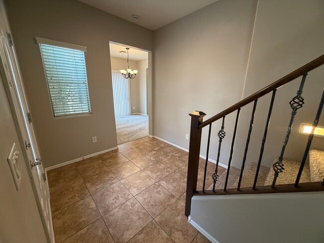 Building Photo - Community pool and a low maintenance yard