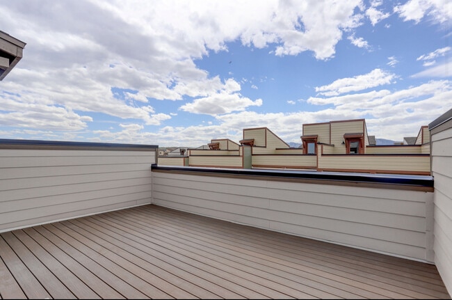 Building Photo - 13833 Del Corso Way