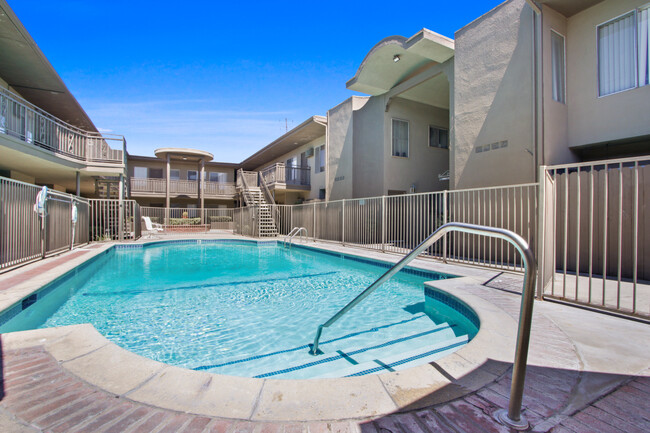 Building Photo - Regency Villas