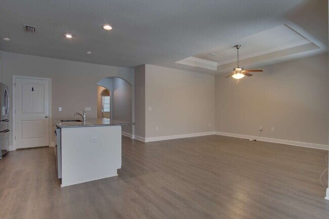 Building Photo - Ashley Plantation Living — 3BR Home with Granite Countertops, Large Kitchen Island, Trey Ceilings...