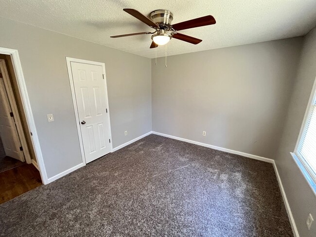 Building Photo - Your New Home in Meridianville!