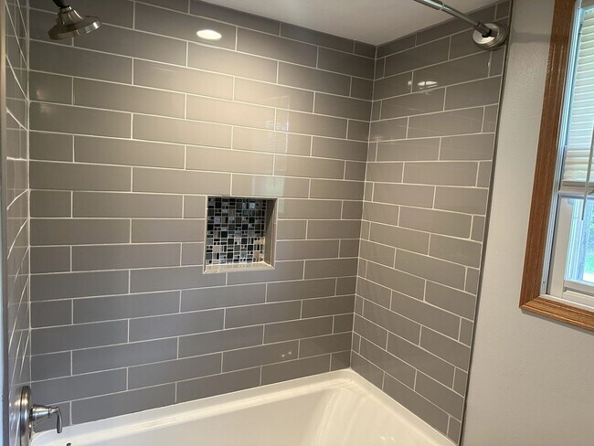 Building Photo - Beautifully Remodeled 3-Bedroom Home with ...