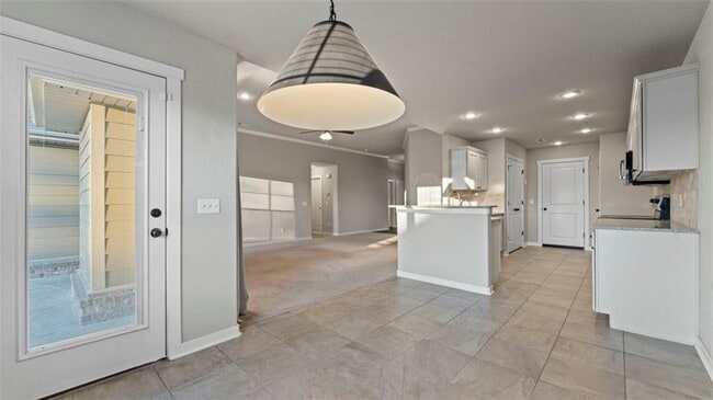 Building Photo - 3960 Deerhurst St