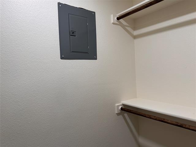 Building Photo - 11015 I-30 Frontage Rd