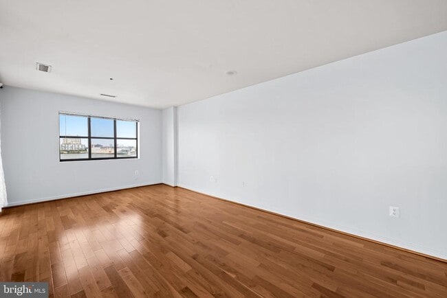 Building Photo - 2702 Lighthouse Point E