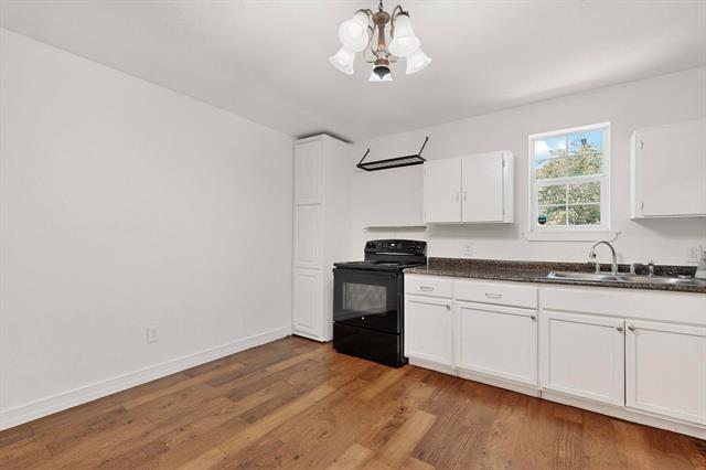 Building Photo - 5645 Santa Fe Ave