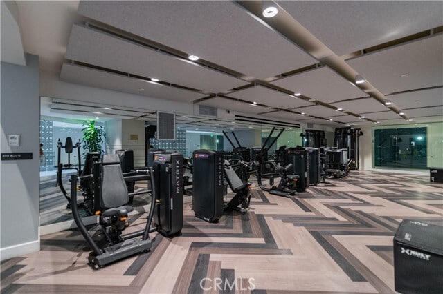 Building Photo - 400 S Broadway