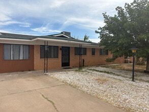 Building Photo - HOME FOR RENT IN NORTHEAST EL PASO