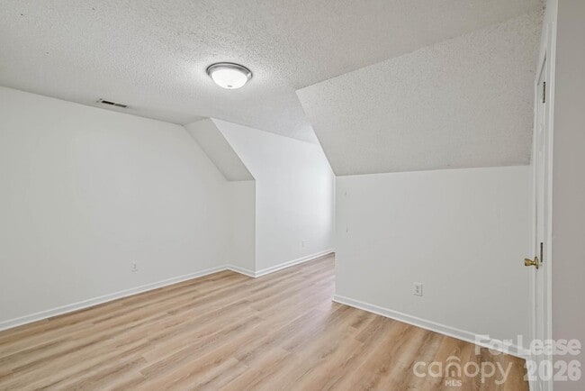 Building Photo - 10630 Sleigh Bell Ln