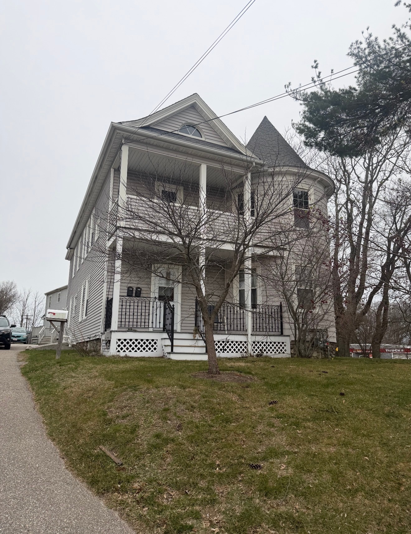 Building Photo - 3 Malden St