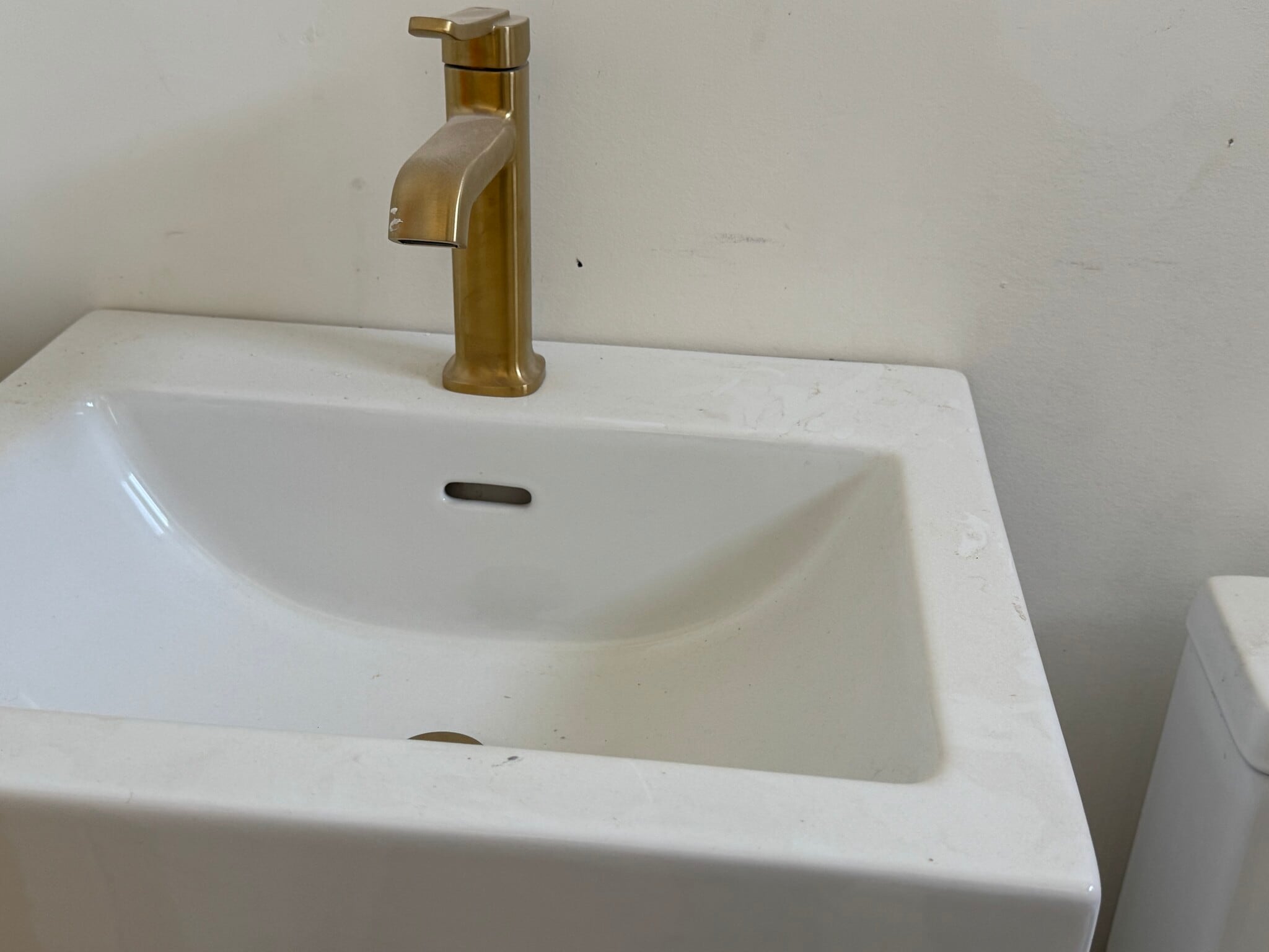 Modern bath. Vanity - 2820 Vineyard Ave