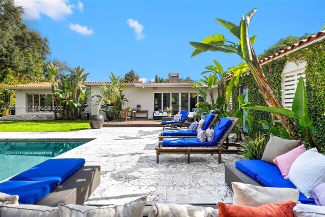 Building Photo - 575 Hibiscus Ln