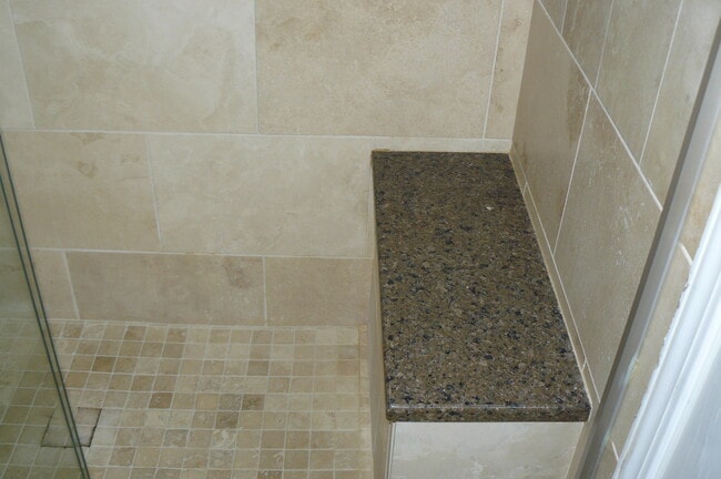 Building Photo - 12 W Bailey Rd