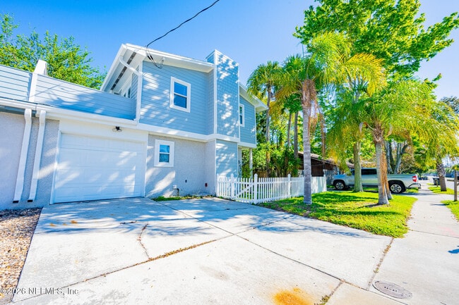 Building Photo - 597 Sturdivant Ave