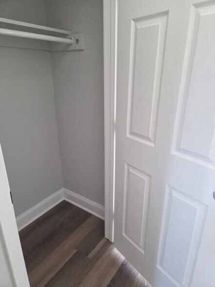 Building Photo - 825 N Fulton Ave