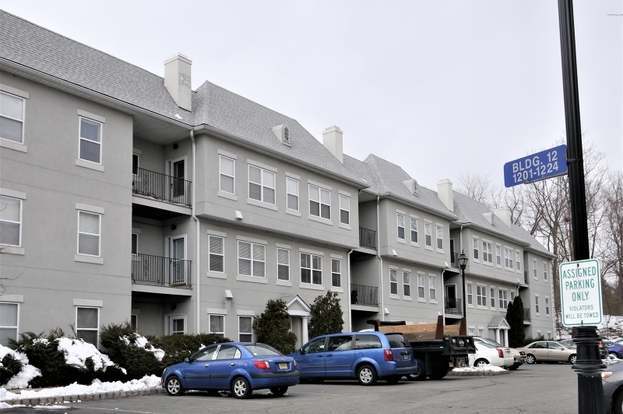 Building Photo - 1201 Brittany Dr