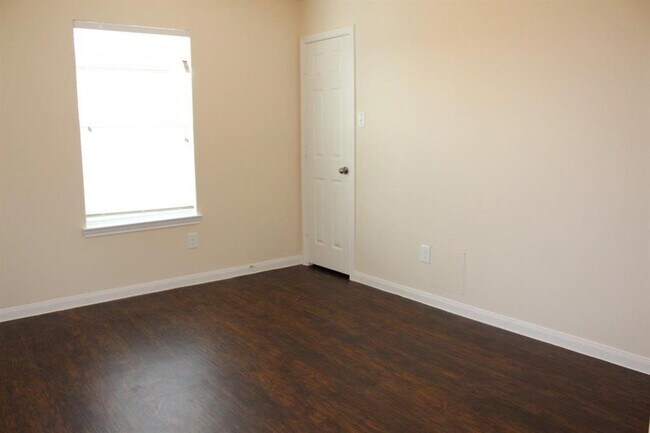 Building Photo - 12151 Pia Drive
