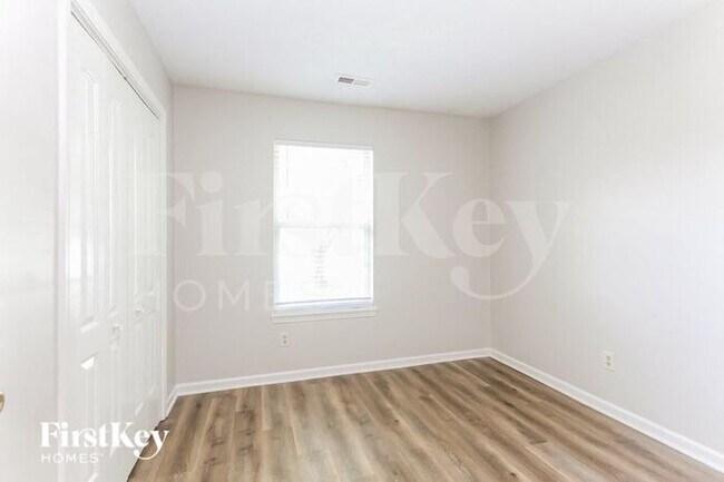 Building Photo - 5610 Simmul Ln