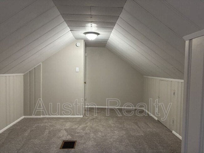 Building Photo - 2521 Cecelia Ave