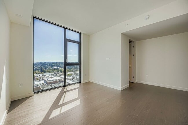 Building Photo - Avenue Estates Condominiums ~ Downtown Bel...