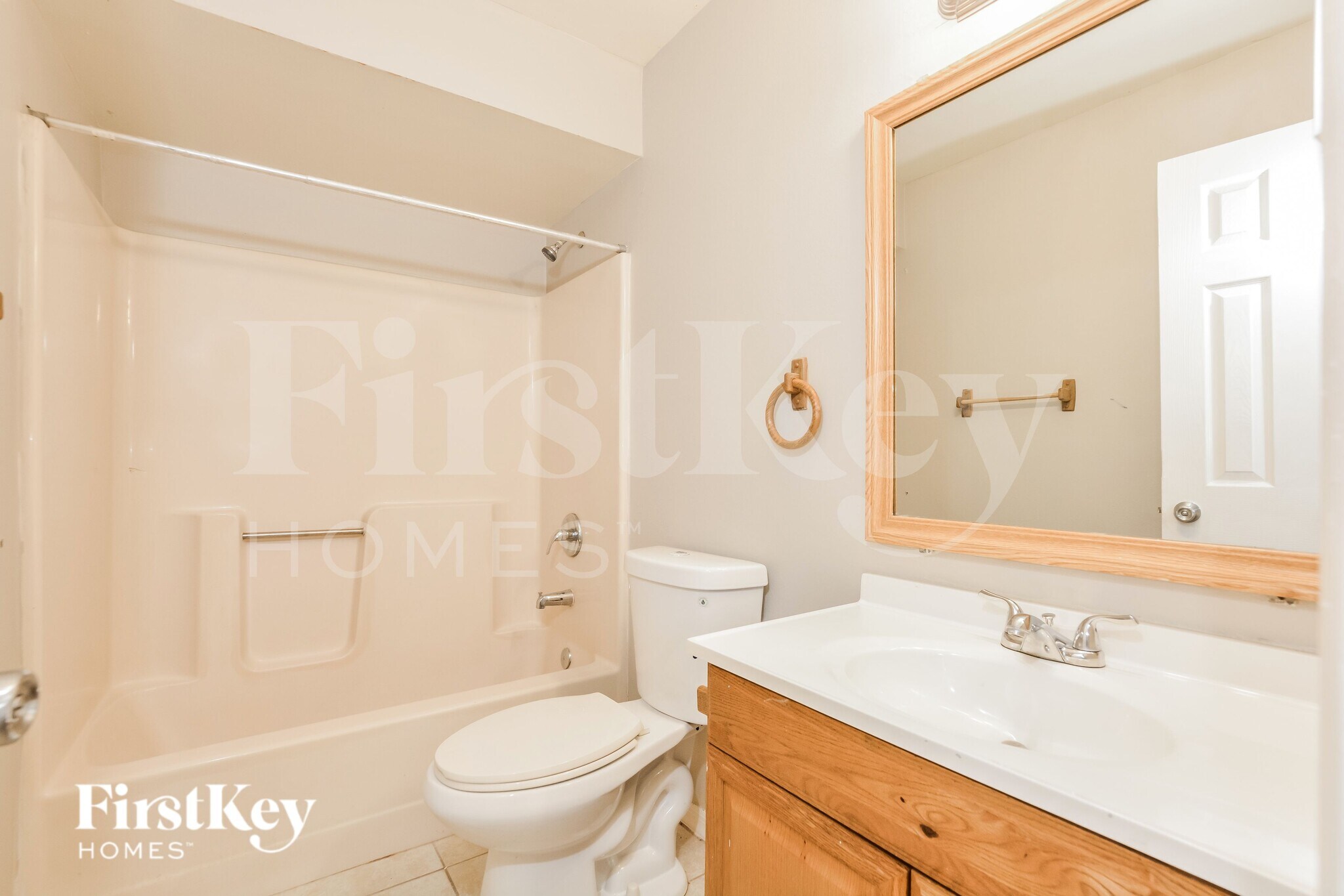 Building Photo - 2175 Carriage Pointe Loop