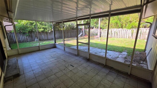 Building Photo - 1624 SW 77th Terrace
