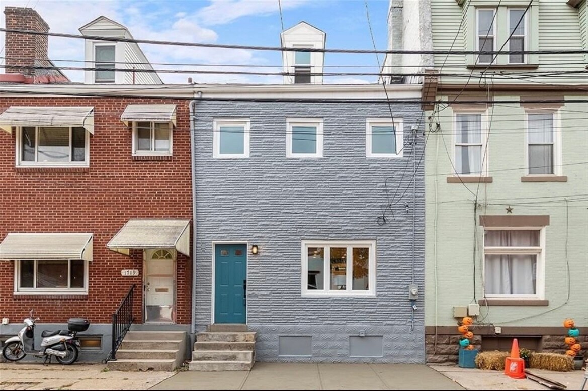 Building Photo - 1721 Sarah St