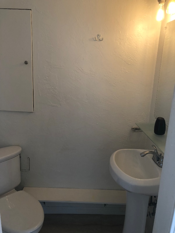 Building Photo - 3219 King St