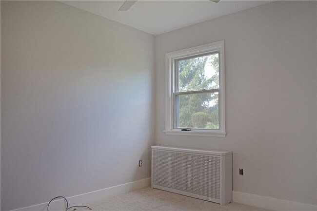 Building Photo - 905 Burchfield Rd
