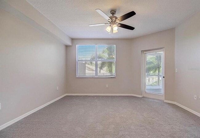 Building Photo - 960 Starkey Rd