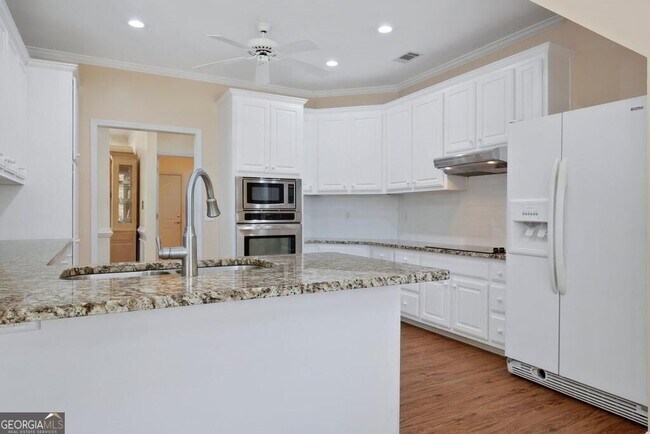 Building Photo - 4009 Treemont Ln