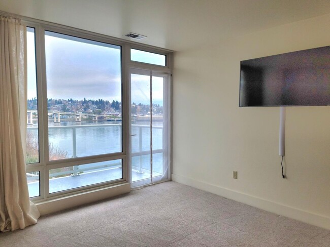 Building Photo - 1 Bedroom Harborside Condo - $500 off firs...