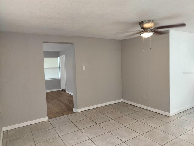 Building Photo - 3635 State Rd 60