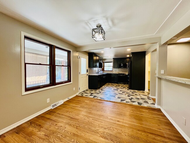 Building Photo - 2875 S Sherman St