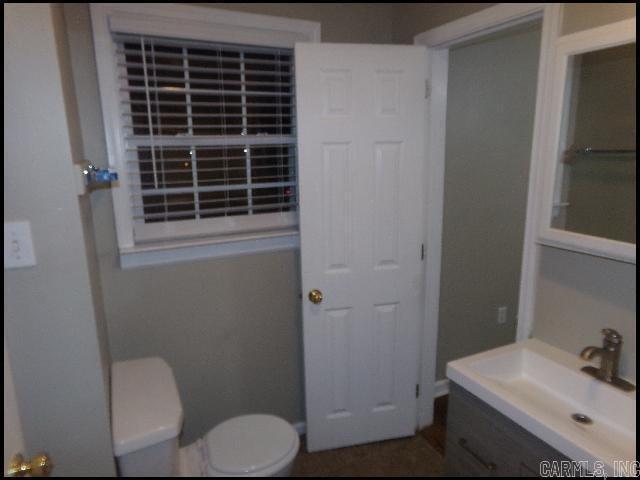 Building Photo - 1720 W 19th St