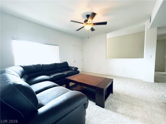 Building Photo - 7701 W Robindale Rd