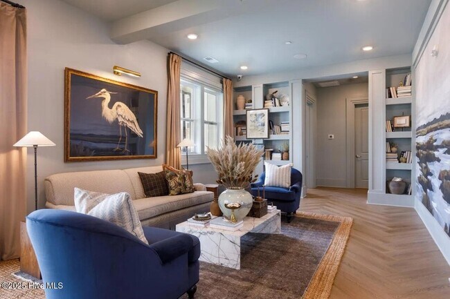 Building Photo - 4568 Tides Wy