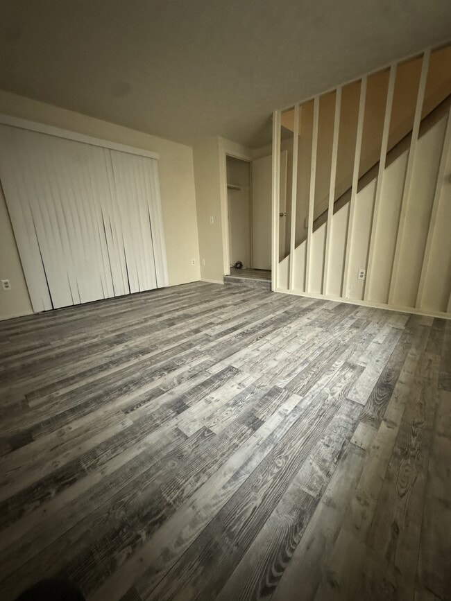 Building Photo - 45 King Arthur Ct