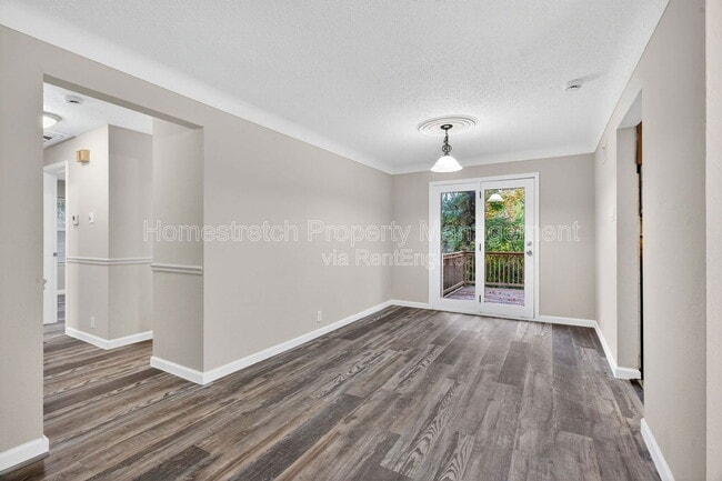 Building Photo - 23 Colchester Dr