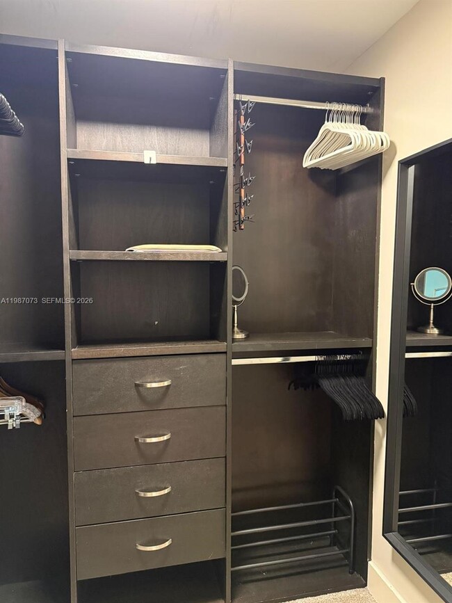 Building Photo - 2641 N Flamingo Rd