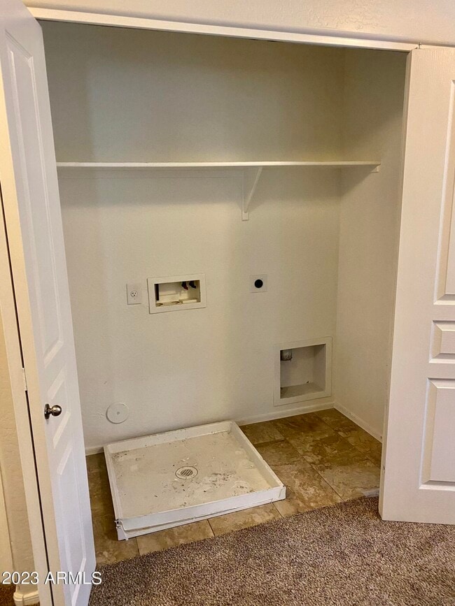 Building Photo - 1675 W Pelican Dr