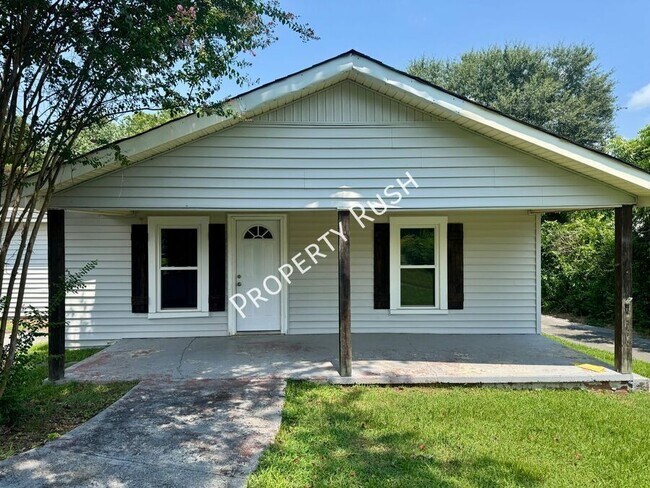 Building Photo - 106 Champion Rd