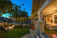 Building Photo - 1600 N Kingsley Dr